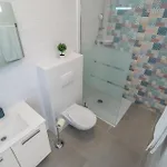 דירה 1 Bedroom Cozy In